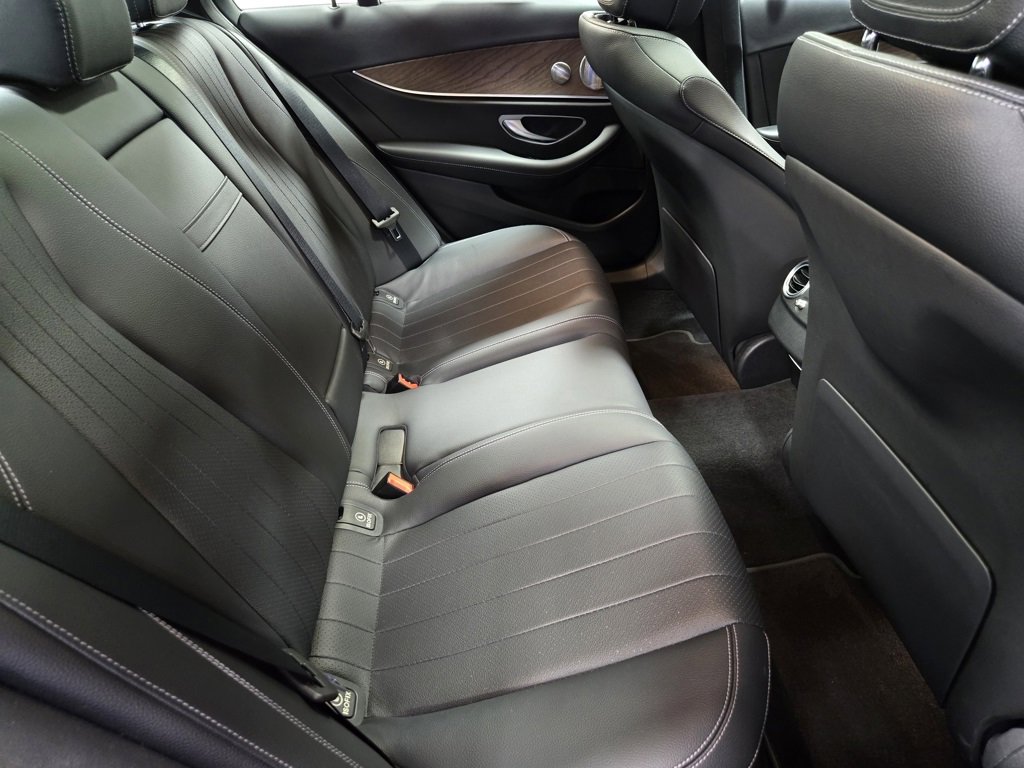 Used 2022 Mercedes-Benz E 350 4MATIC Sedan image 54