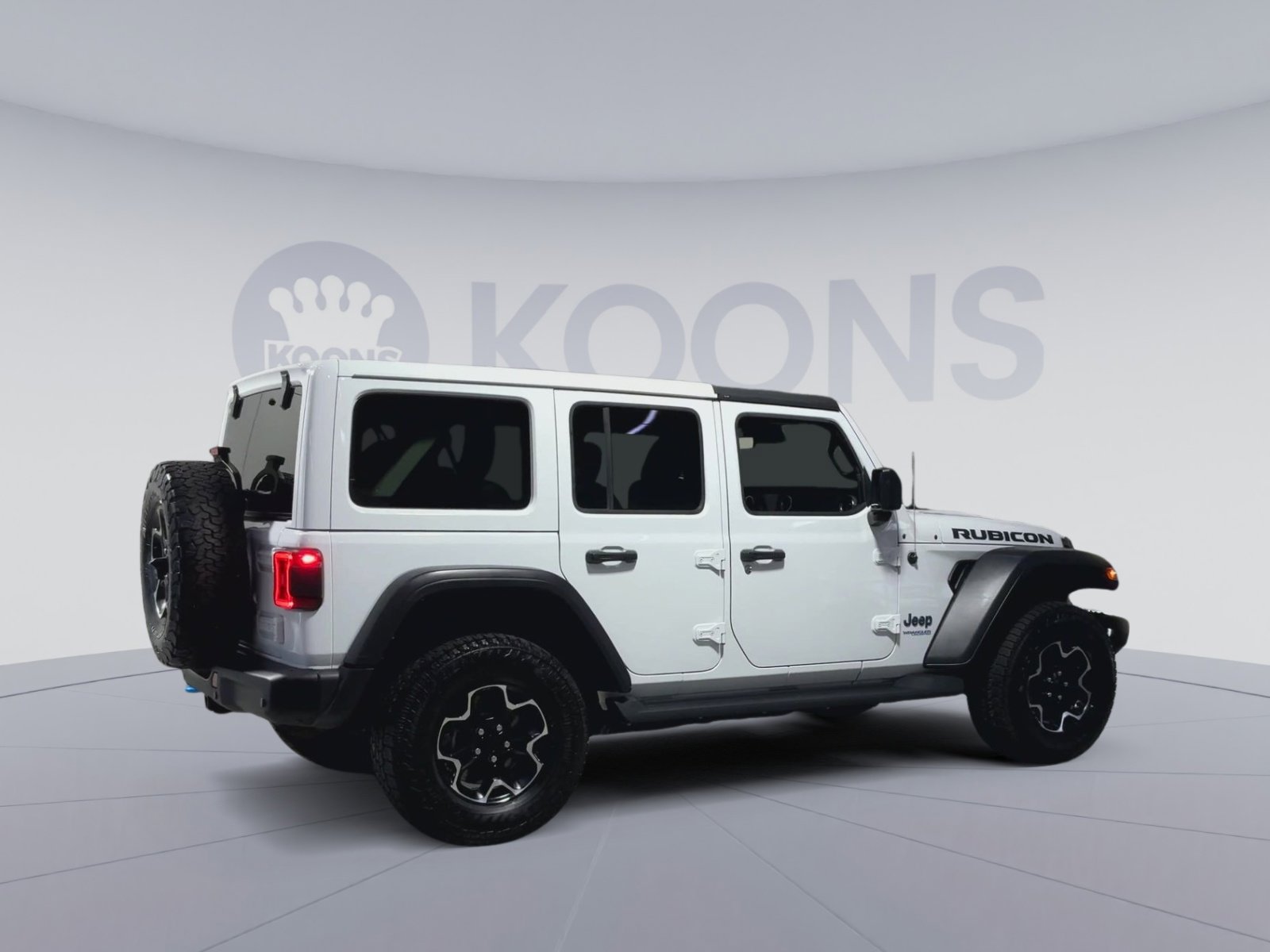 Used 2021 Jeep Wrangler Unlimited Rubicon 4xe w/ Steel Bumper Group image 2