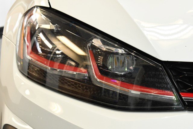 Used 2018 Volkswagen GTI SE w/ SE Leather Package FWD image 4