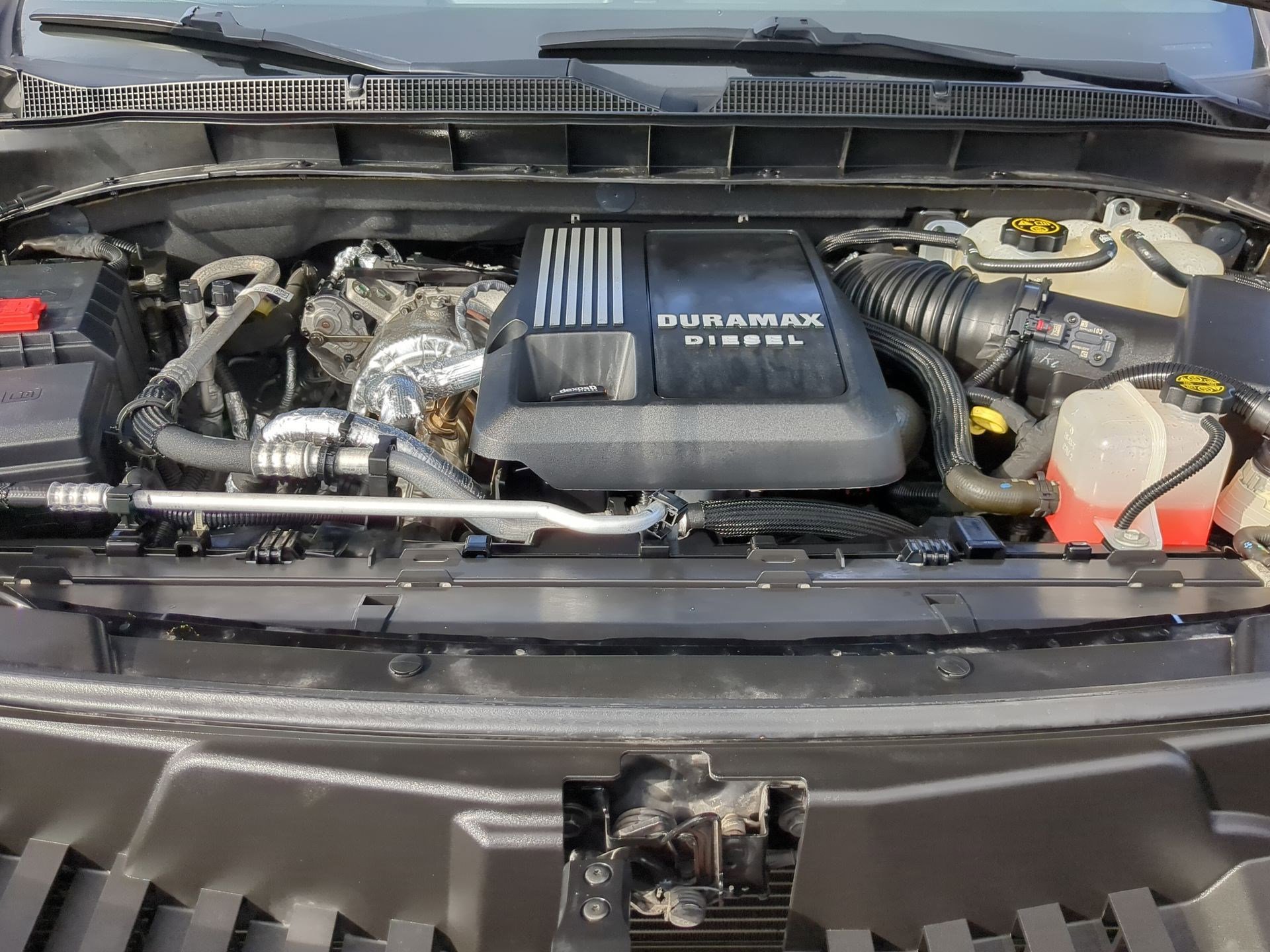 Used 2022 Chevrolet Tahoe RST w/ Luxury Package image 34