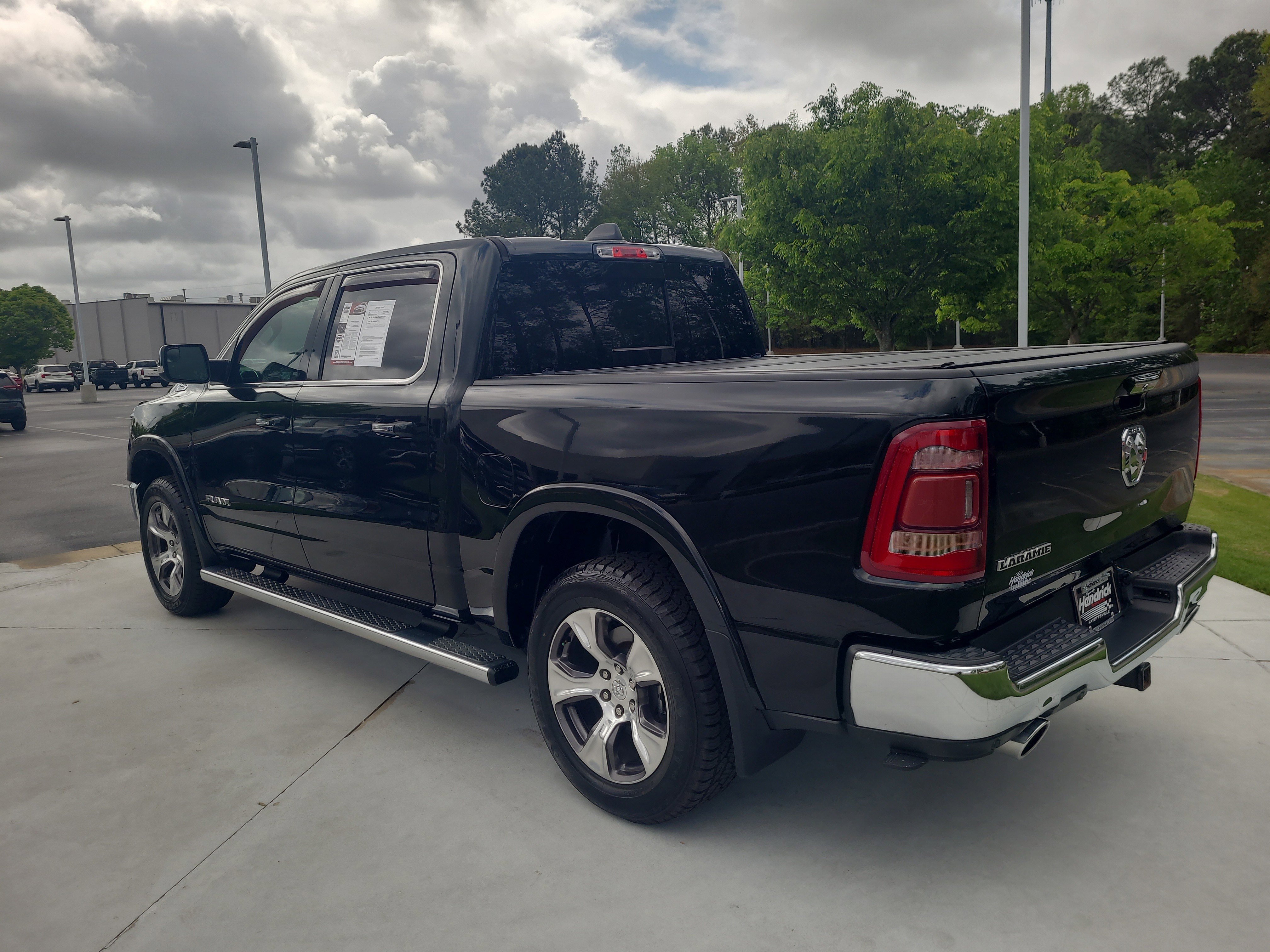 Used 2019 RAM 1500 Laramie image 8