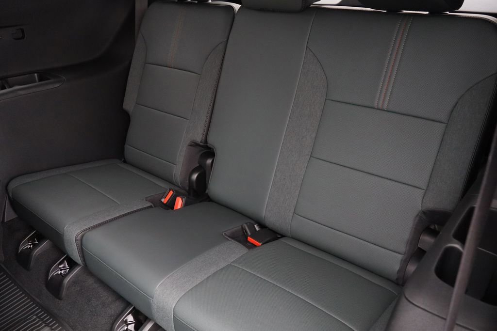 New 2026 GMC Acadia AT4 w/ Luxury Package AWD/4WD image 25