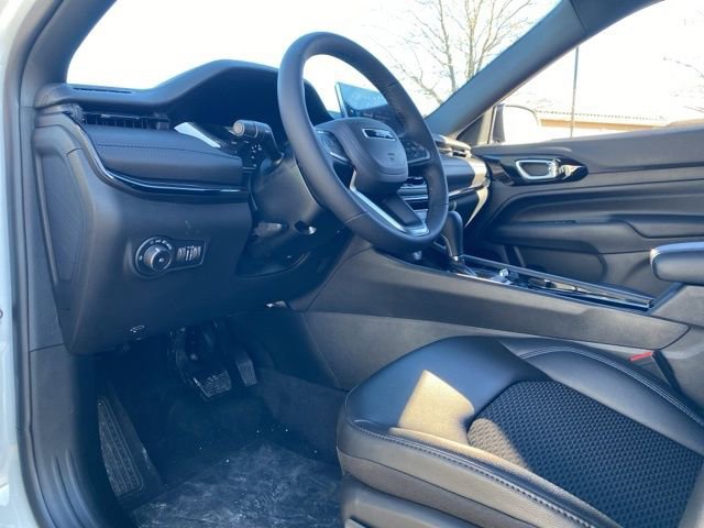 New 2026 Jeep Compass Altitude image 18