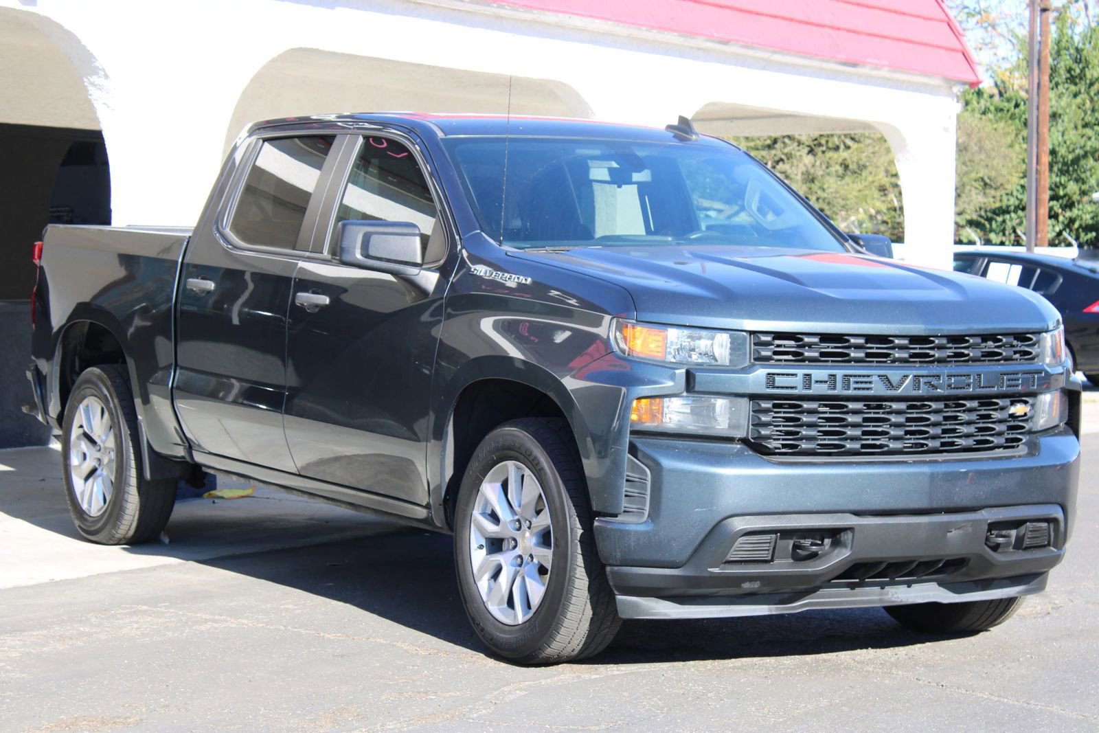 Used 2021 Chevrolet Silverado 1500 Custom image 2