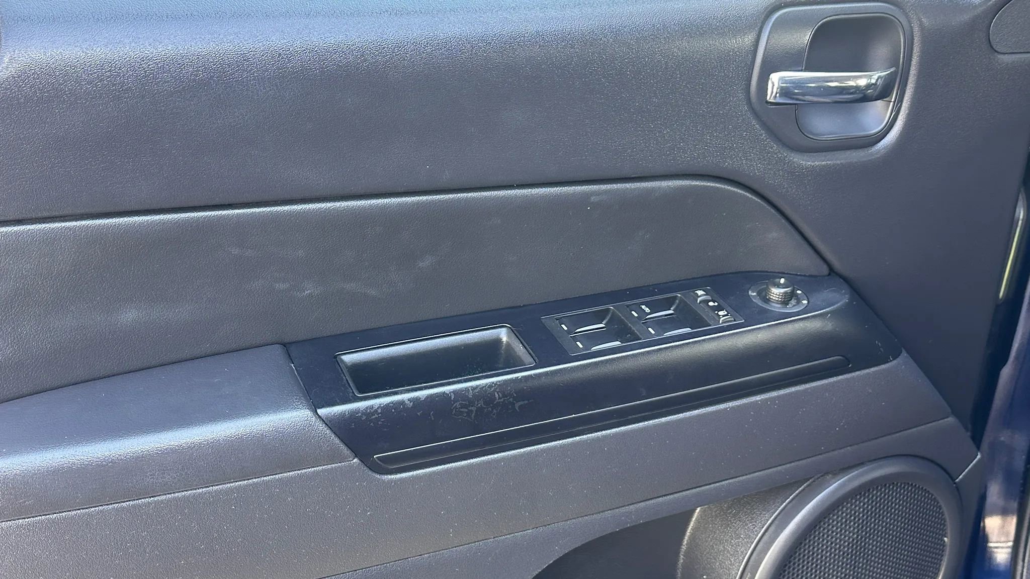 Used 2015 Jeep Patriot Sport w/ Power Value Group image 10