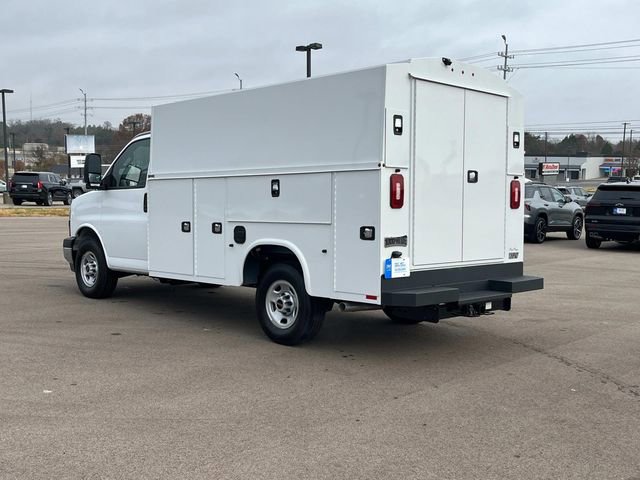 New 2025 GMC Savana 3500 w/ Power Convenience Package image 9