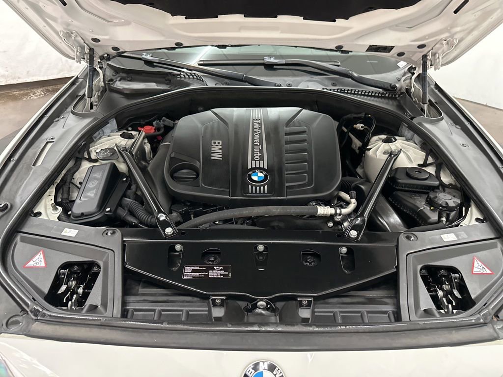 Used 2014 BMW 535d xDrive AWD/4WD image 27