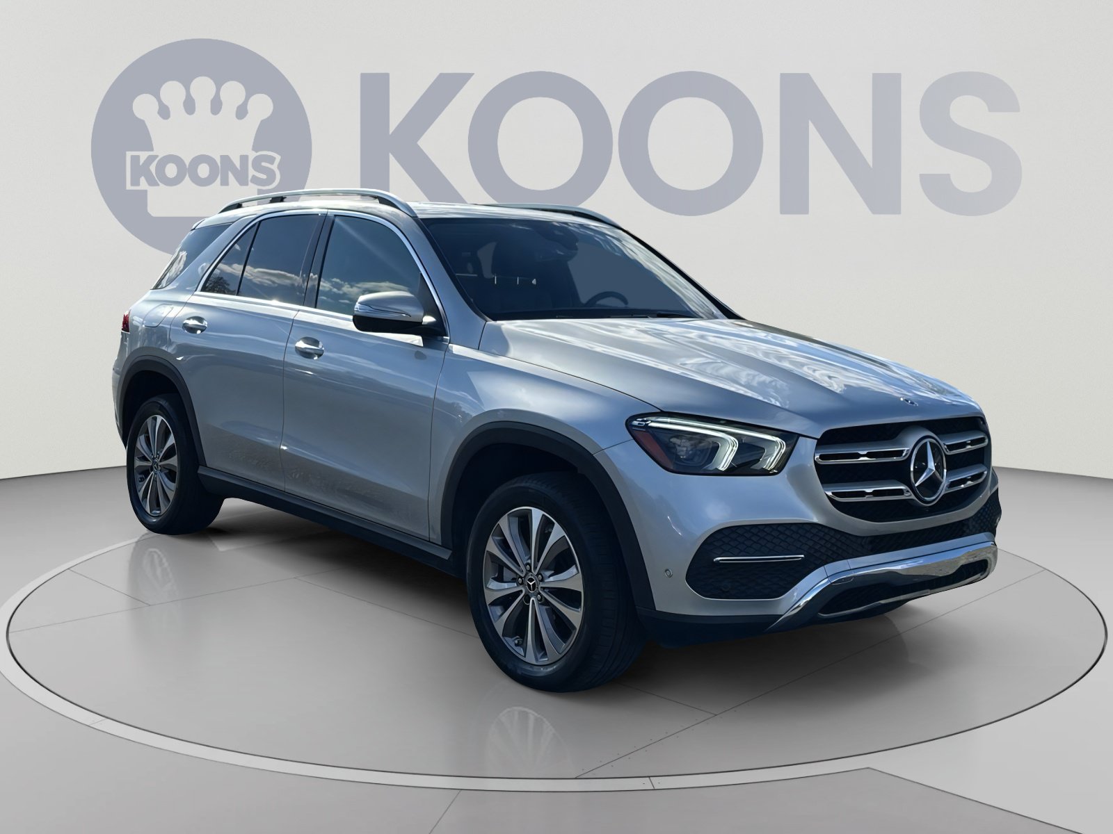Used 2022 Mercedes-Benz GLE 350 4MATIC image 2