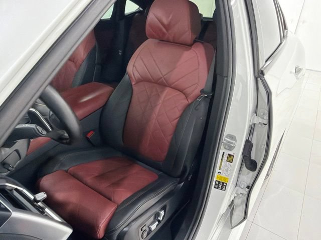 Certified 2024 BMW X6 xDrive40i w/ Executive Package AWD/4WD image 13