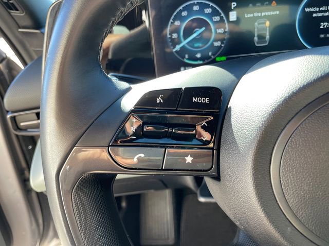 Used 2024 Hyundai Elantra Limited image 29