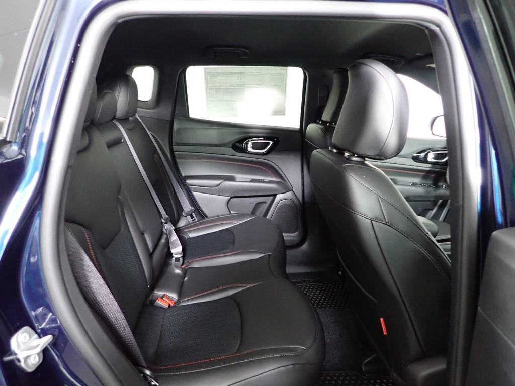 New 2026 Jeep Compass Trailhawk AWD/4WD image 36
