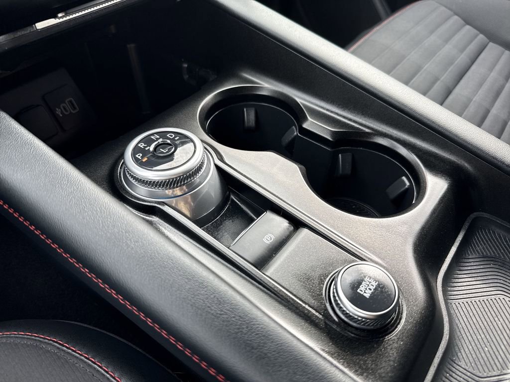 Used 2025 Ford Explorer ST-Line w/ ST-Line Street Pack image 21