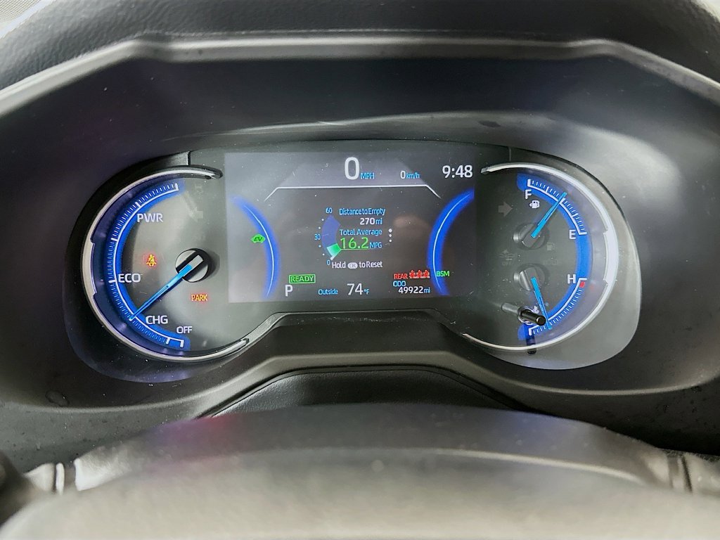 Used 2025 Toyota RAV4 XLE AWD/4WD image 12