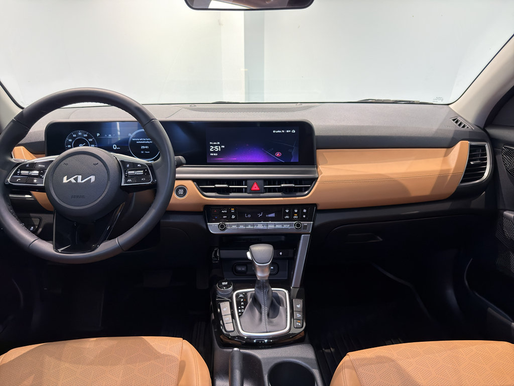 Used 2025 Kia Seltos EX w/ EX Sunroof Package FWD image 14