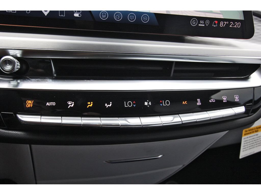 New 2027 Cadillac Lyriq Luxury AWD/4WD image 19