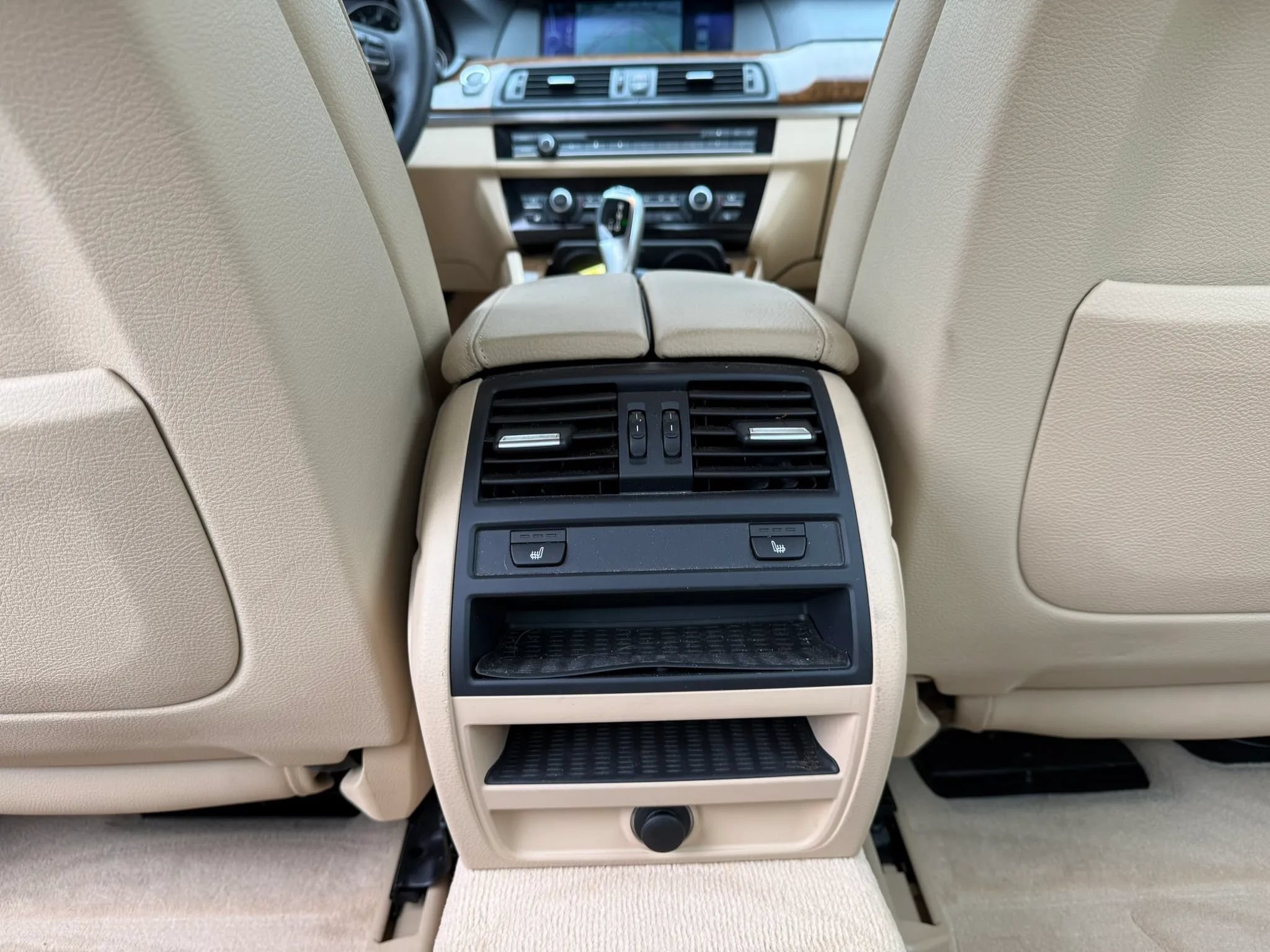 Used 2012 BMW 528i xDrive Sedan AWD/4WD image 30