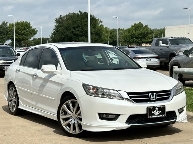 Used 2014 Honda Accord Touring image 2
