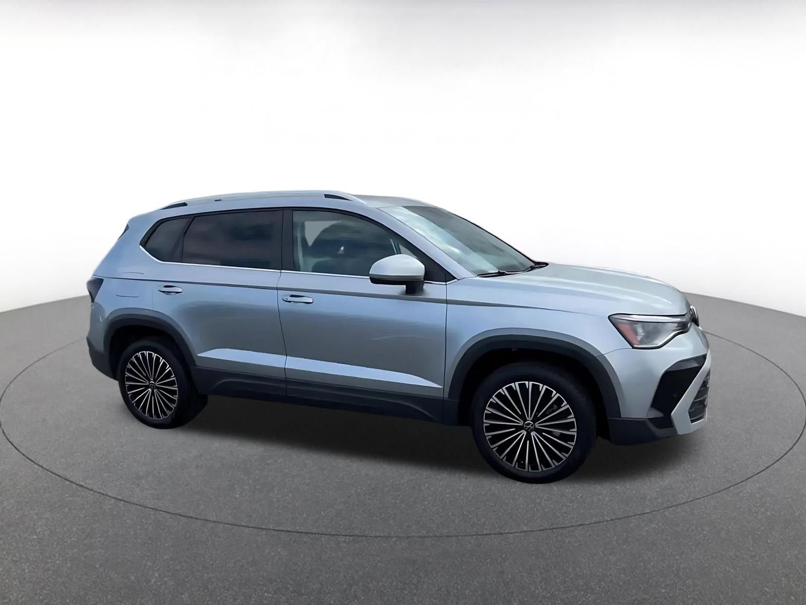 Used 2025 Volkswagen Taos SE FWD video 2