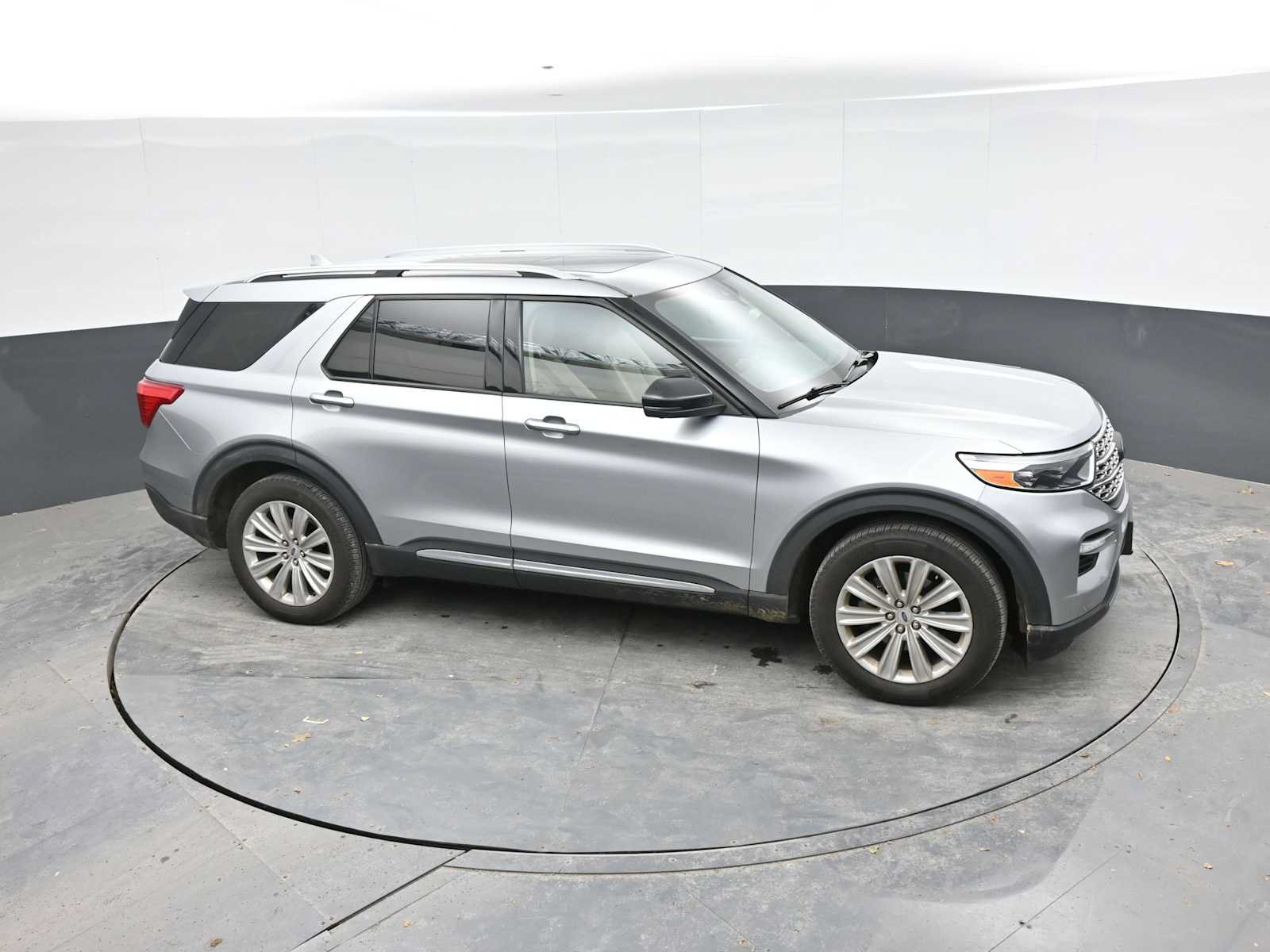 Used 2020 Ford Explorer Limited AWD/4WD image 19