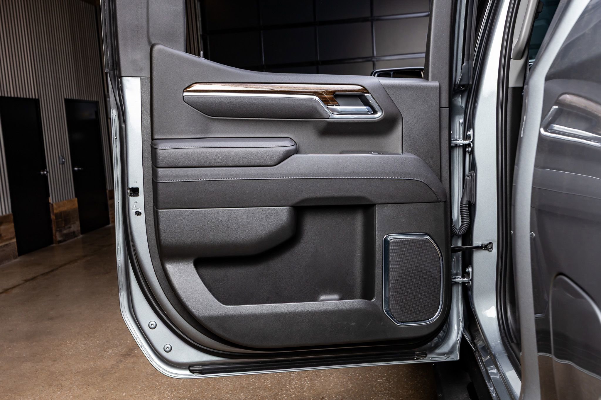 Used 2026 GMC Sierra 1500 Elevation w/ Preferred Package image 38