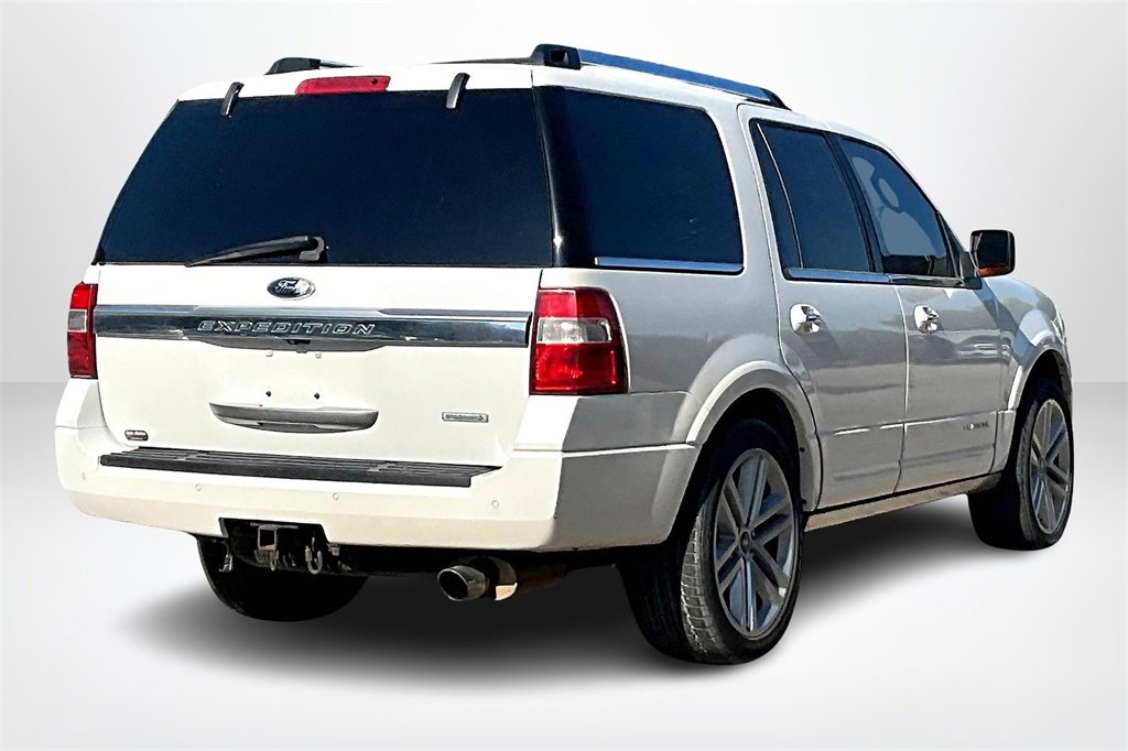Used 2016 Ford Expedition Platinum image 5