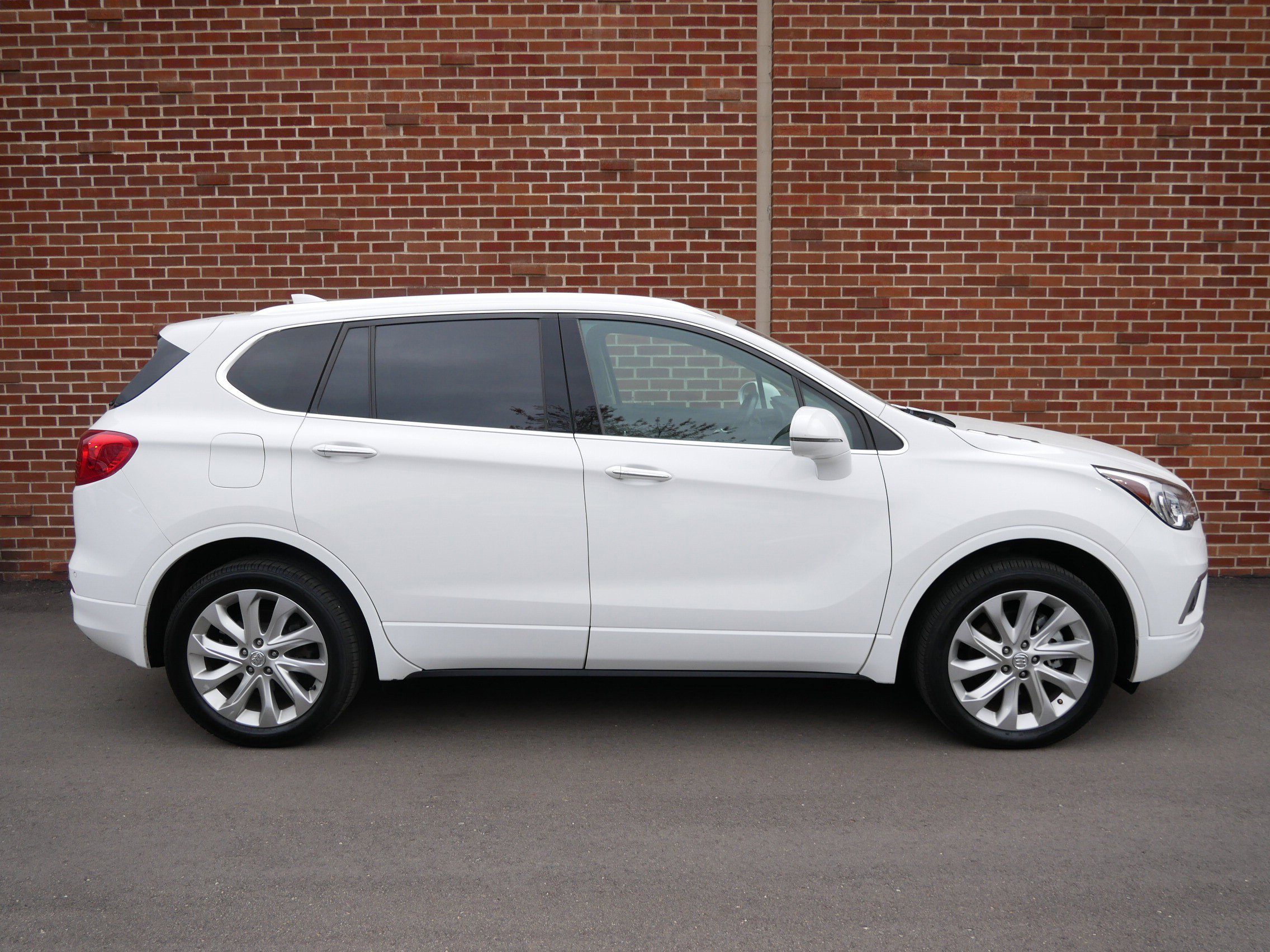 Used 2016 Buick Envision Premium w/ LPO, Cargo Package AWD/4WD image 26
