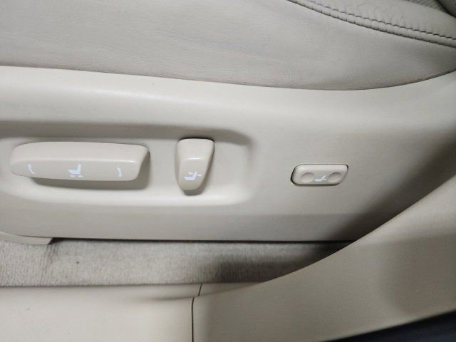 Used 2013 Lexus RX 350 AWD w/ Navigation Pkg image 23