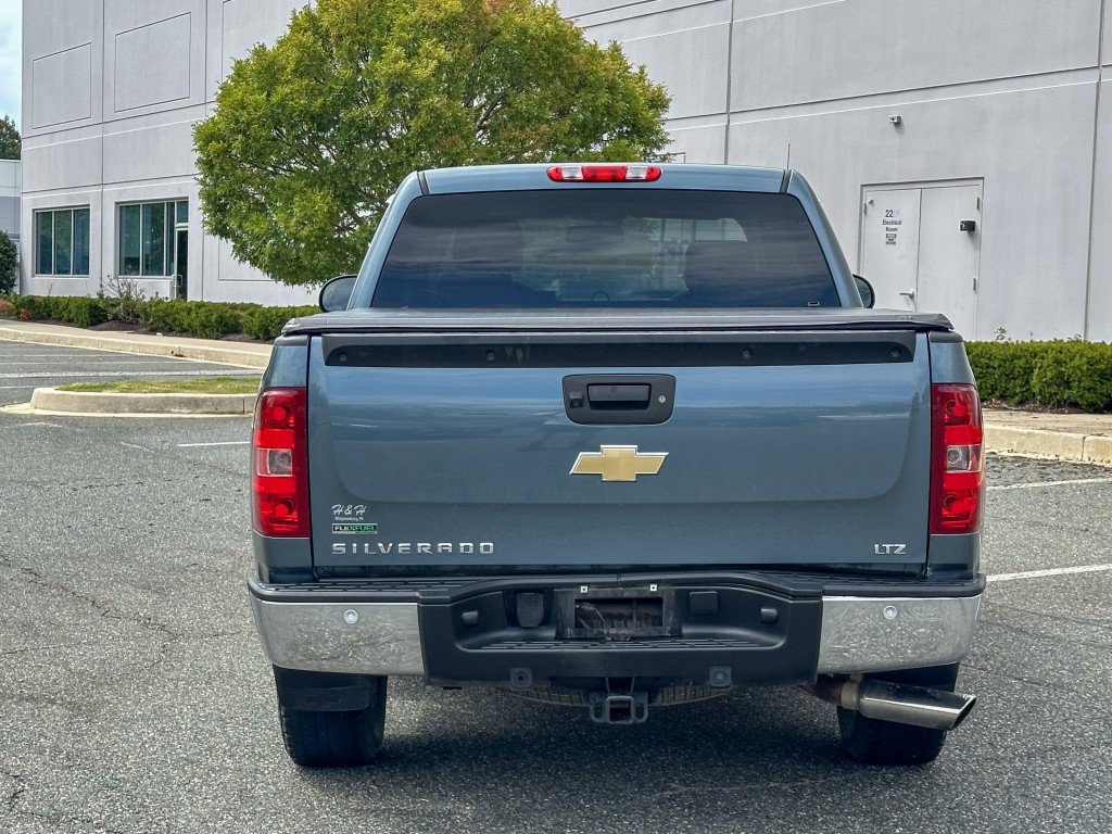 Used 2011 Chevrolet Silverado 1500 LTZ w/ LTZ Plus Package AWD/4WD image 14