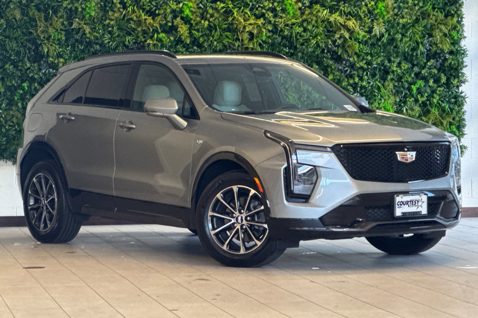 Used 2024 Cadillac XT4 Sport image 1