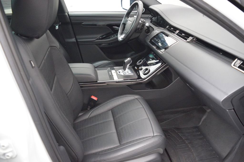 Used 2020 Land Rover Range Rover Evoque R-Dynamic SE image 16