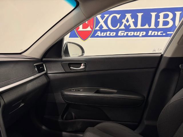 Used 2020 Kia Optima LX image 21