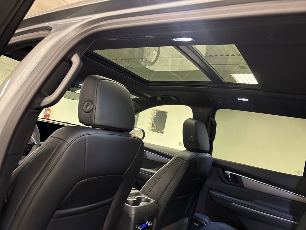 New 2026 Buick Enclave Sport Touring w/ Power Package image 31