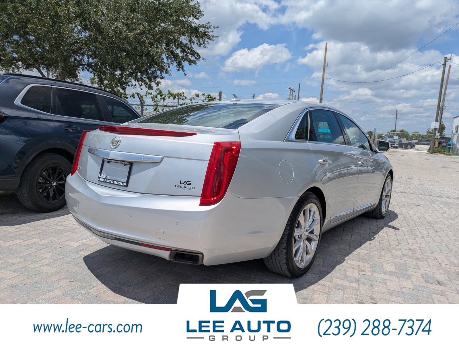 Used 2014 Cadillac XTS Luxury FWD image 3