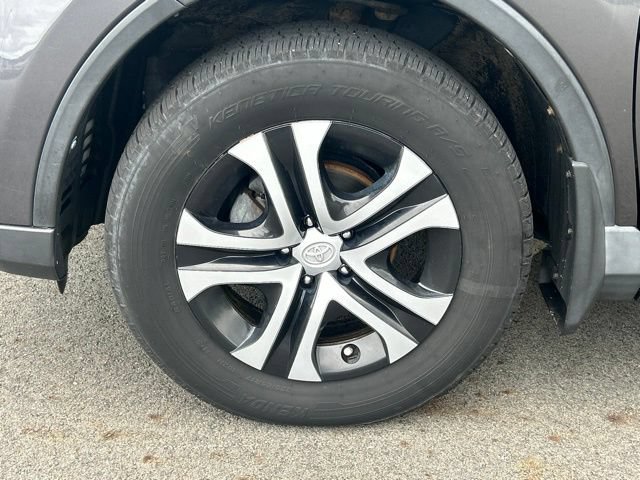 Used 2017 Toyota RAV4 LE w/ All Weather Liner Package AWD/4WD image 10