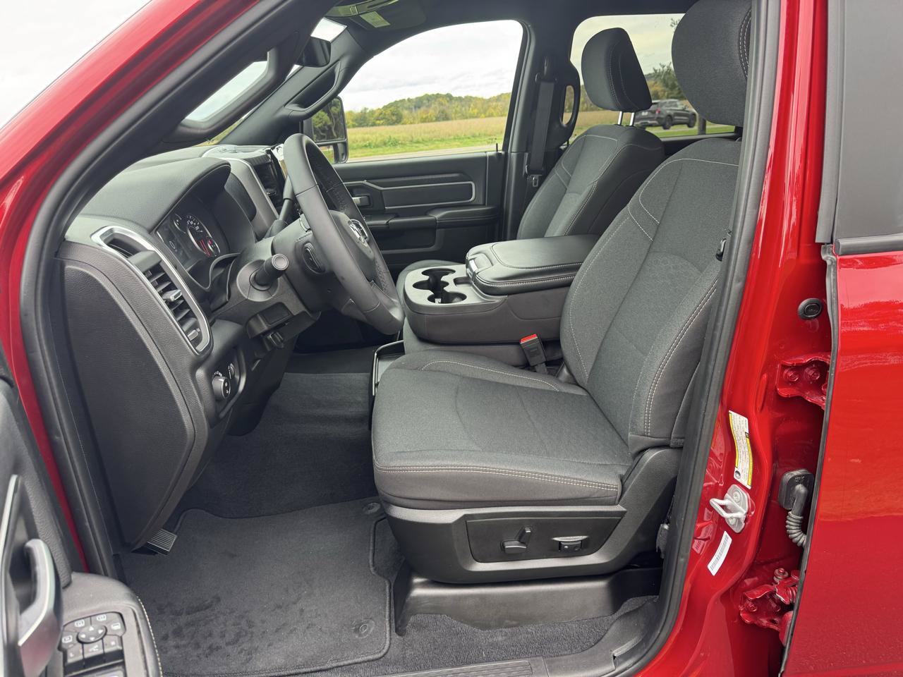 Used 2026 RAM 2500 Big Horn AWD/4WD image 4