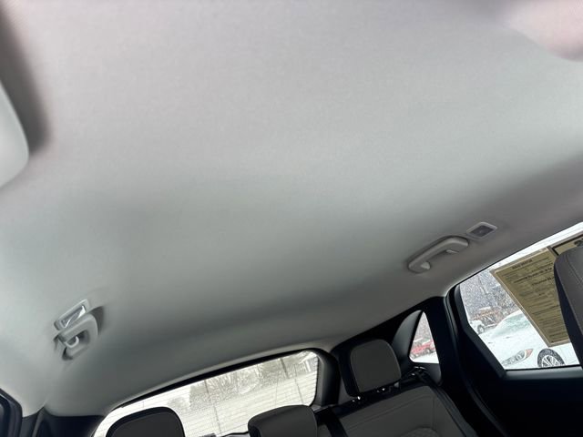 Used 2022 Ford Escape SE w/ Convenience Package image 35