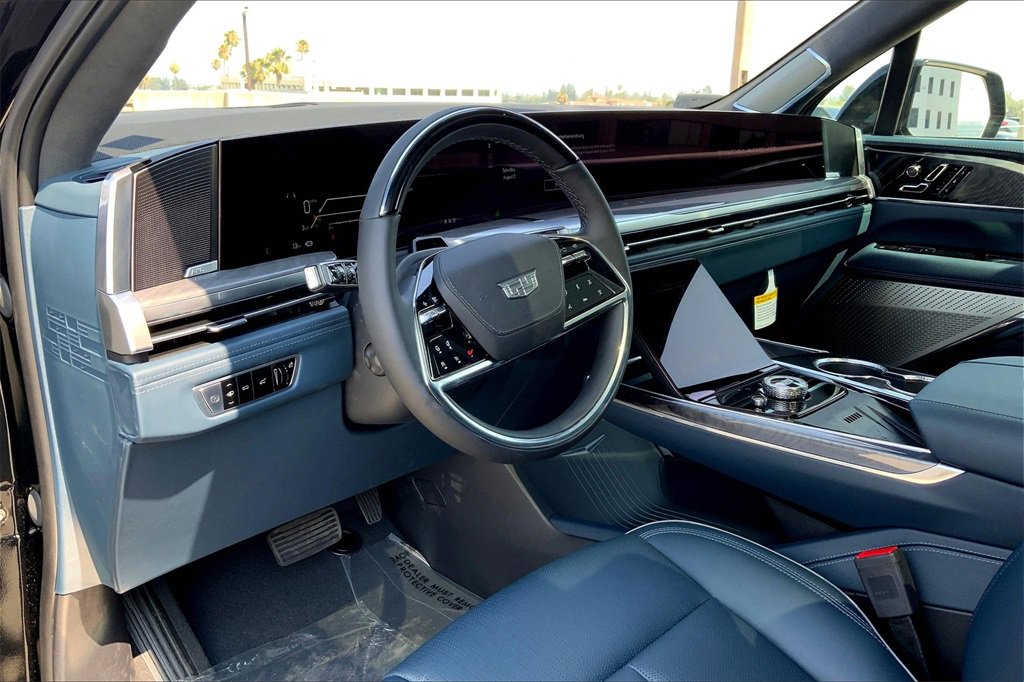 New 2026 Cadillac Escalade IQ Sport 2 w/ LPO, ONYX Package image 9