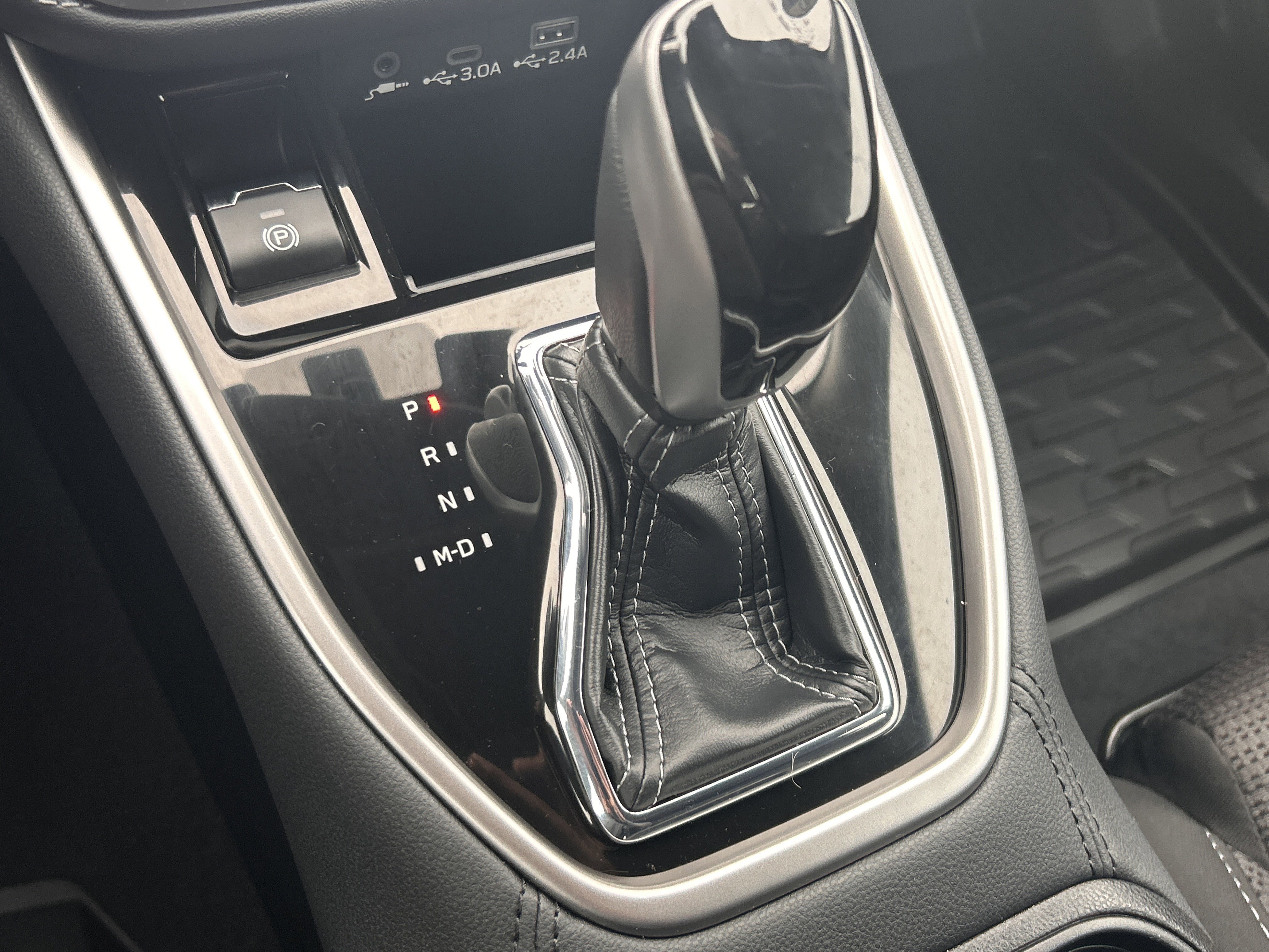 Certified 2025 Subaru Outback Premium image 18