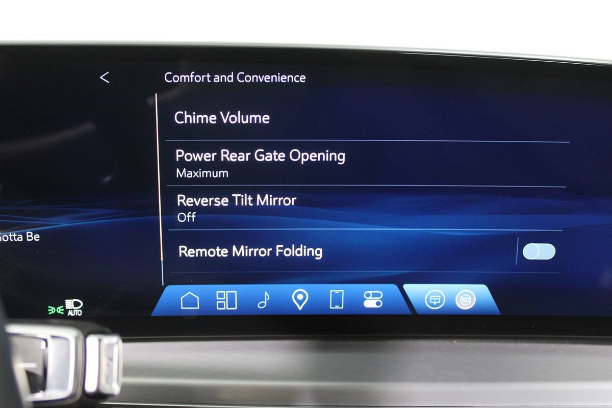 Used 2024 Cadillac Lyriq Luxury AWD/4WD image 24