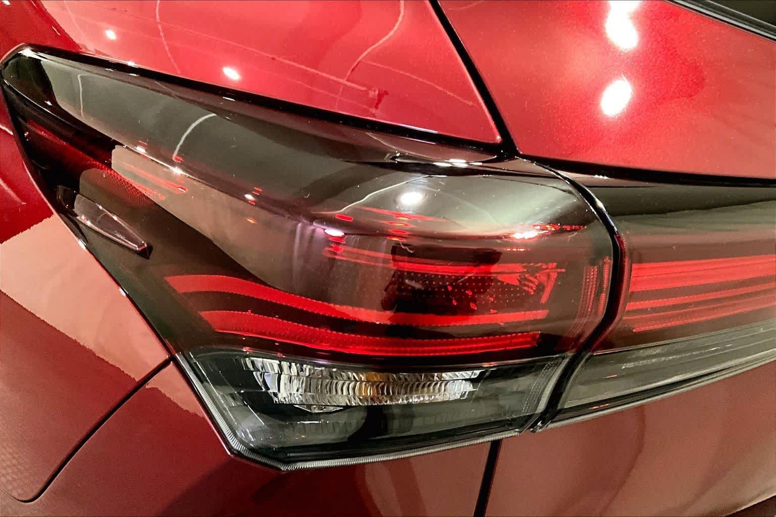 Used 2026 Toyota Highlander Platinum AWD/4WD image 27