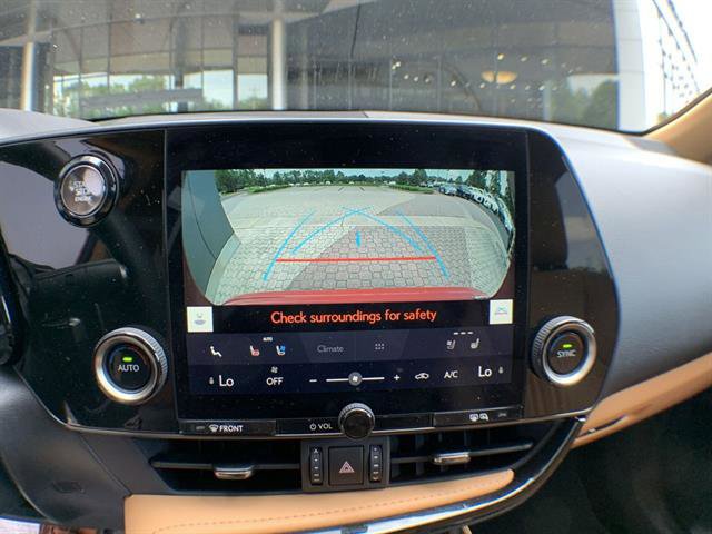 Used 2025 Lexus NX 250 FWD w/ Accessory Package (Z1) image 17