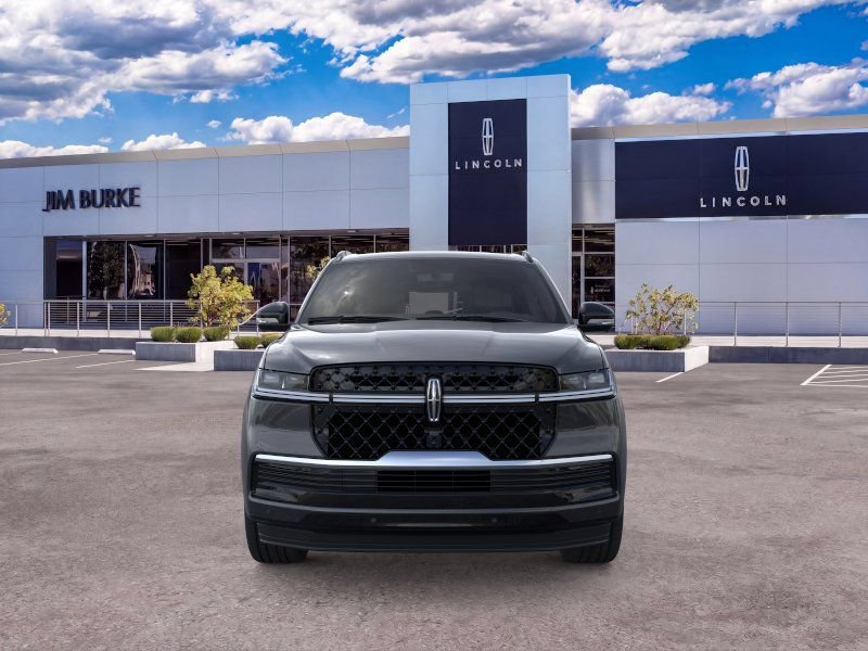 New 2026 Lincoln Navigator Reserve w/ Jet Appearance Package AWD/4WD image 6