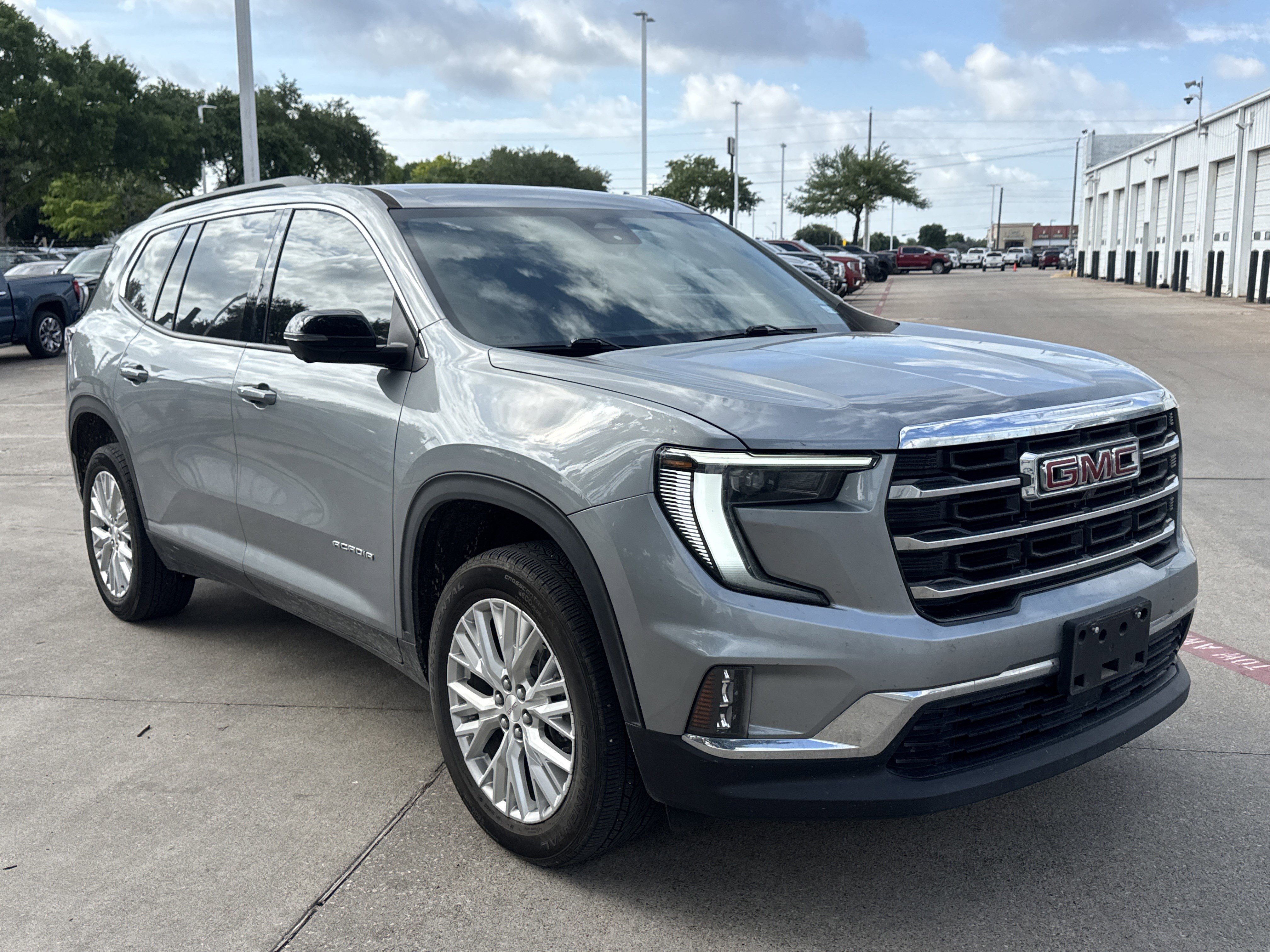 Used 2024 GMC Acadia Elevation FWD image 14
