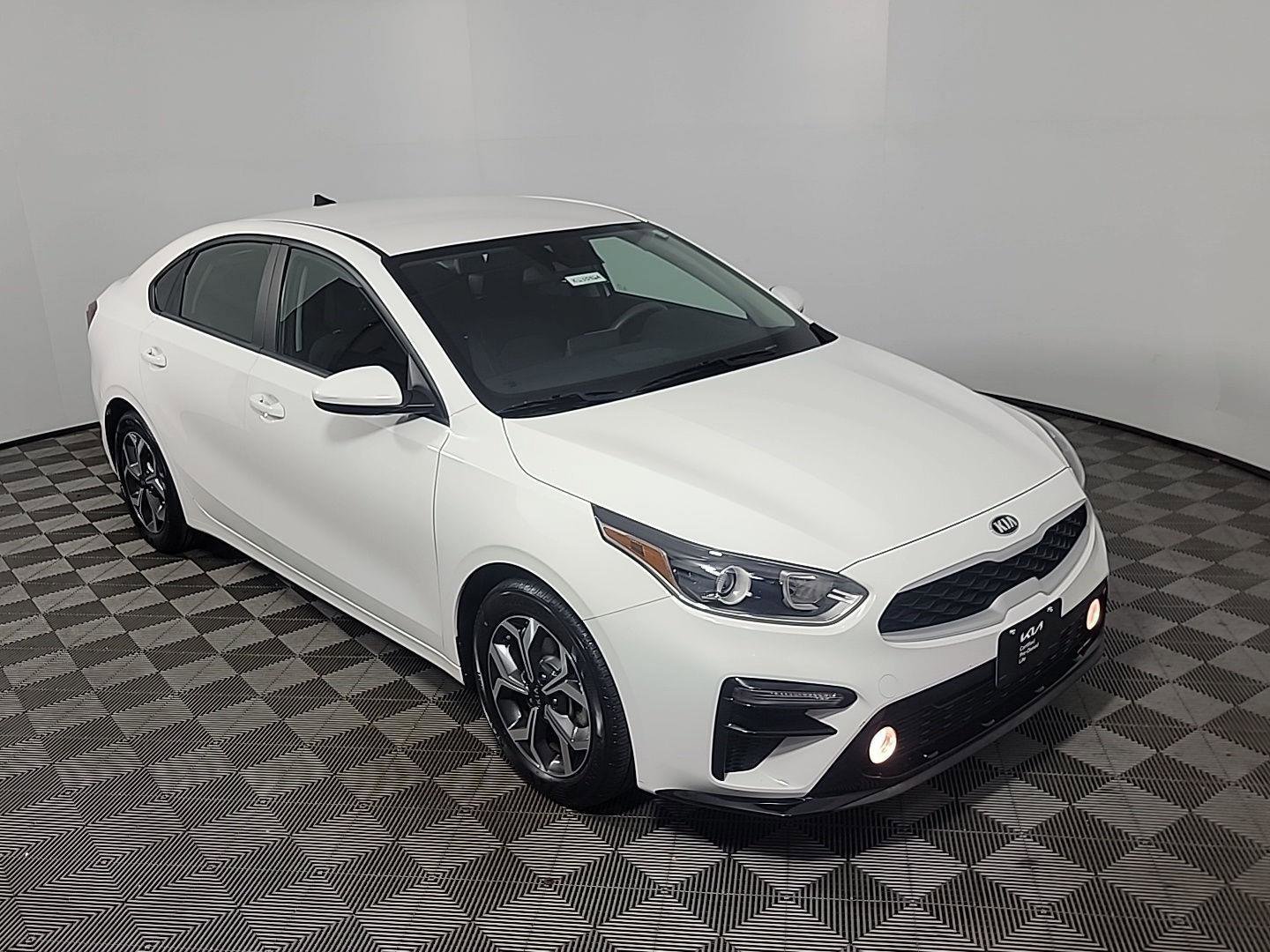 Used 2021 Kia Forte LXS image 2