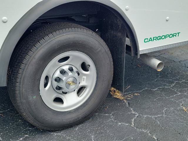 New 2025 Chevrolet Express 3500 w/ Power Convenience Package RWD image 7