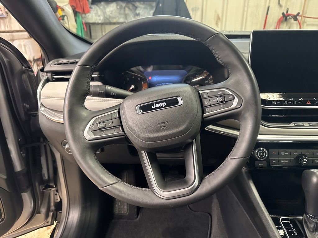 Certified 2024 Jeep Compass Limited image 19