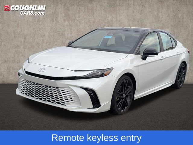 Used 2025 Toyota Camry XSE image 4