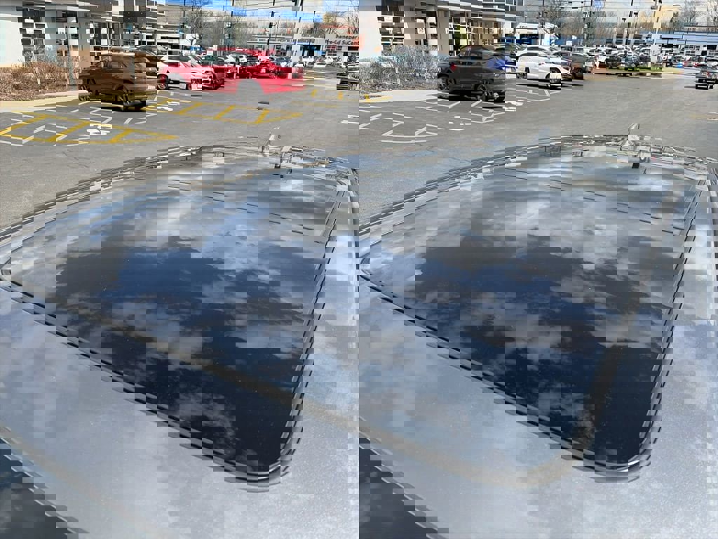 Used 2025 Acura RDX SH-AWD image 12