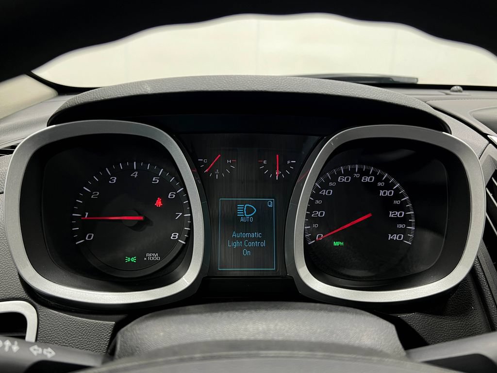 Used 2017 Chevrolet Equinox LS FWD image 23