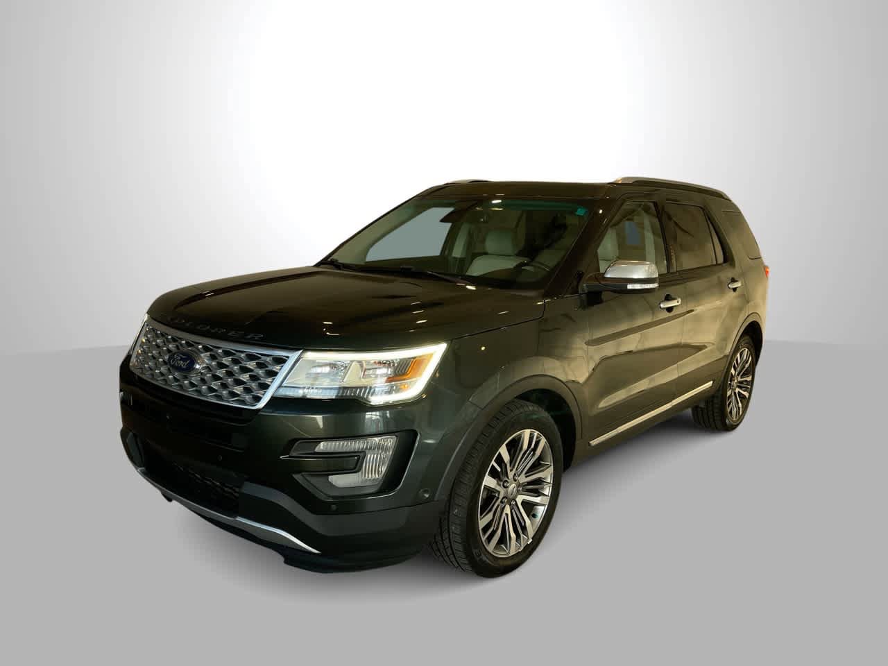 Used 2016 Ford Explorer Platinum AWD/4WD image 1